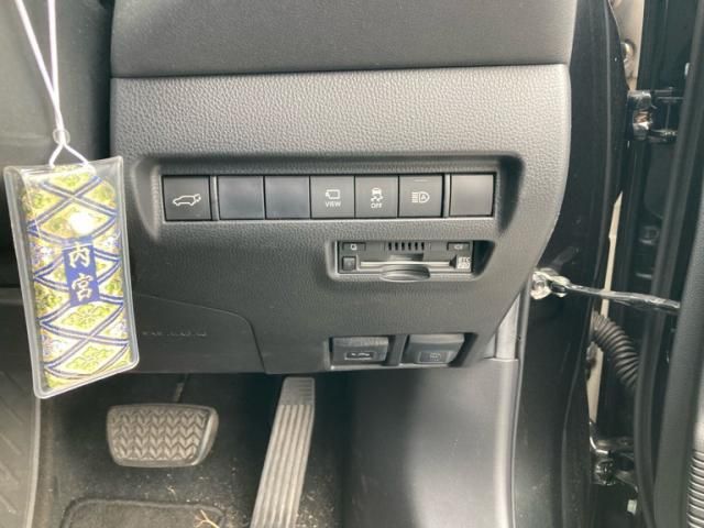 TOYOTA HARRIER 2WD 2021 Image 31