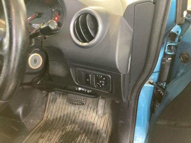 MITSUBISHI COLT 2011 Image 31