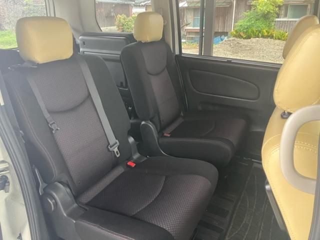 NISSAN SERENA  S-HYBRID 2013 Image 31