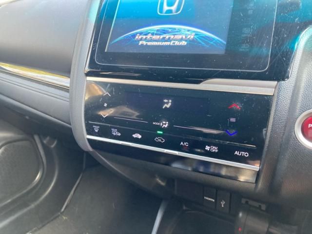 HONDA FIT HYBRID 4WD 2014 Image 31