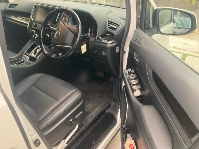 TOYOTA ALPHARD 2021 Image 31