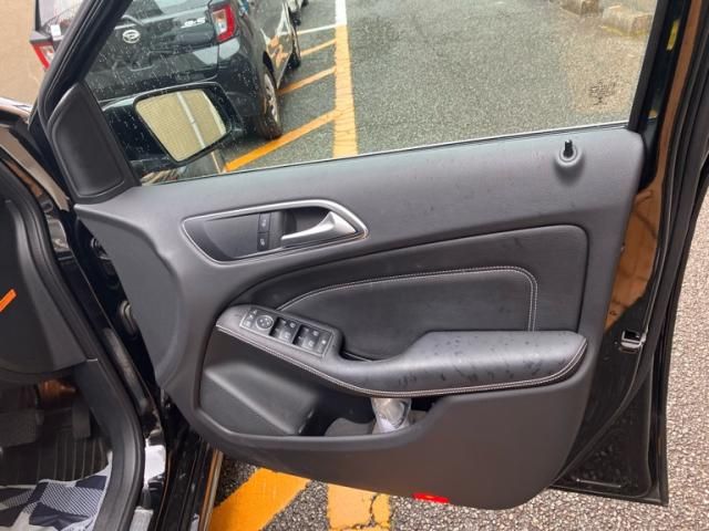 MERCEDES BENZ B CLAS 2017 Image 31