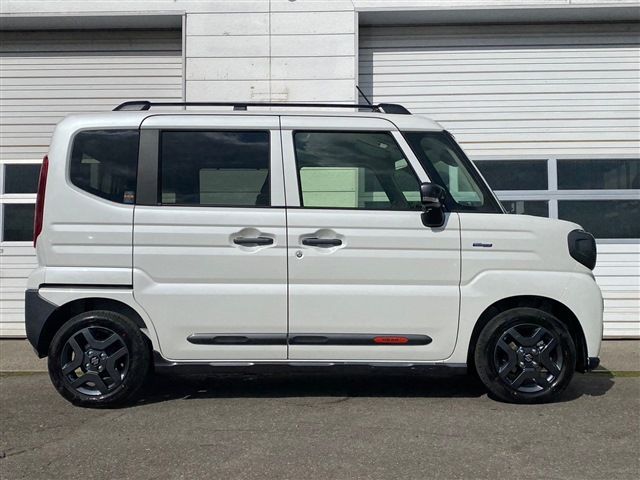 SUZUKI SPACIA GEAR 4WD 2024 Image 31