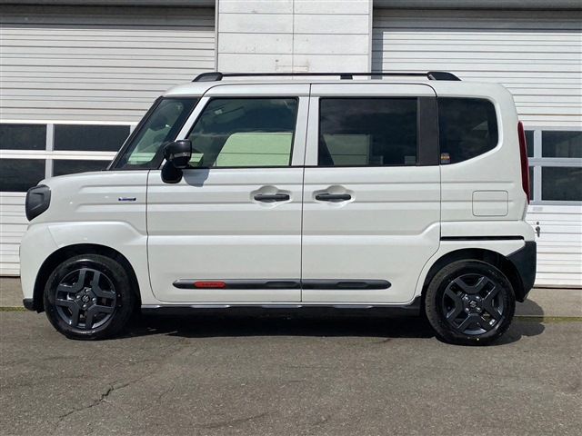 SUZUKI SPACIA GEAR 4WD 2024 Image 31