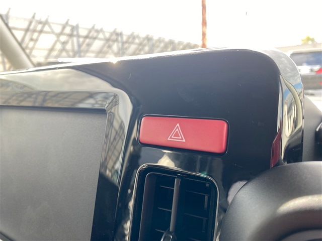 SUZUKI SPACIA GEAR 4WD 2024 Image 31