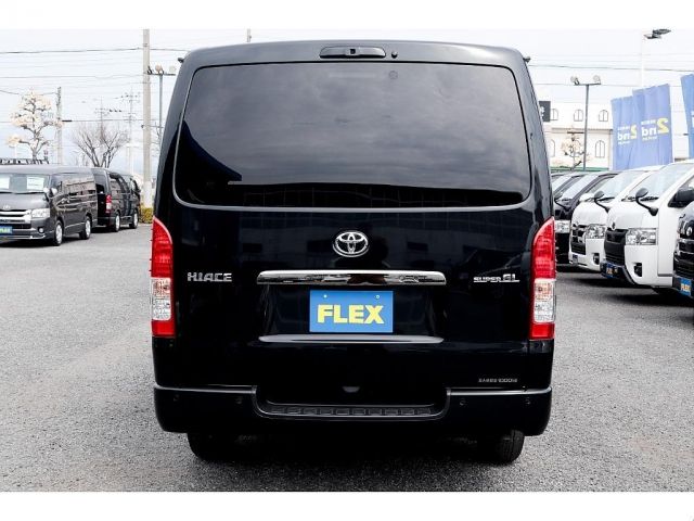 TOYOTA HIACE VAN 2WD 2022 Image 31