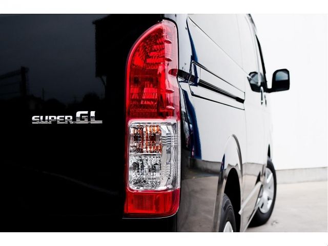 TOYOTA HIACE VAN 2WD 2022 Image 31