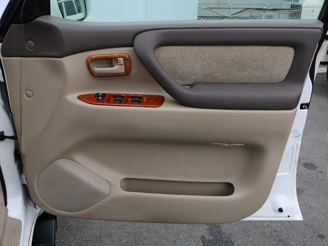 TOYOTA LANDCRUISER WAGON 2005 Image 31