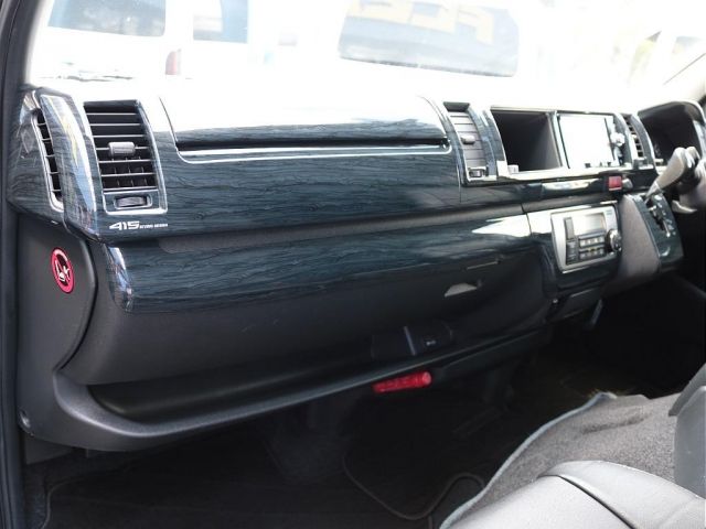 TOYOTA HIACE WAGON 2018 Image 31