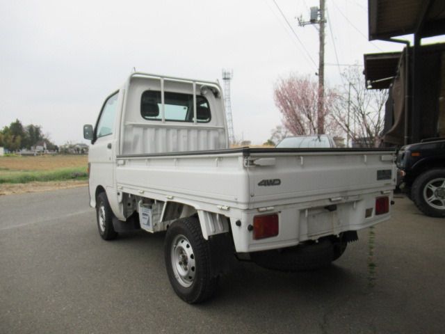 DAIHATSU HIJET DUMP 4WD 1998 Image 31