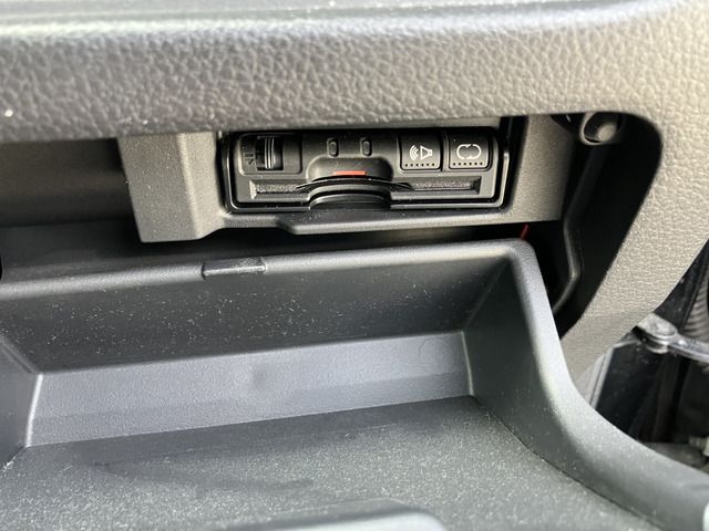 NISSAN SERENA  WG 2011 Image 31