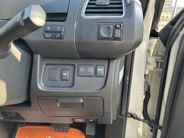 NISSAN SERENA  S-HYBRID 2015 Image 31