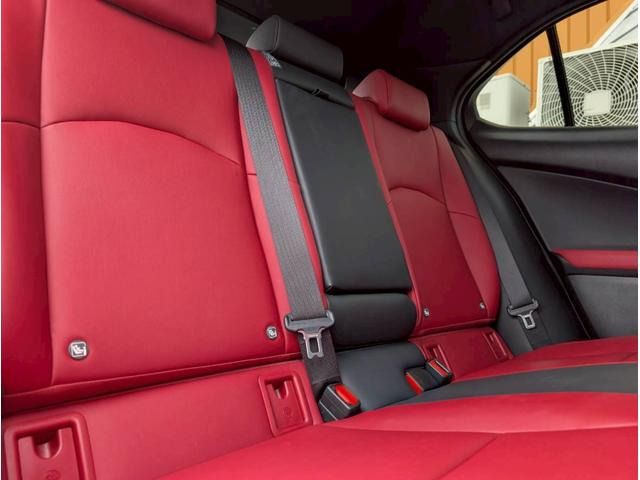 TOYOTA LEXUS UX250H 2019 Image 31