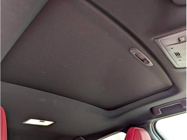 TOYOTA LEXUS UX250H 2019 Image 31