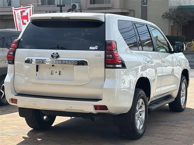 TOYOTA LANDCRUISER PRADO 2023 Image 31