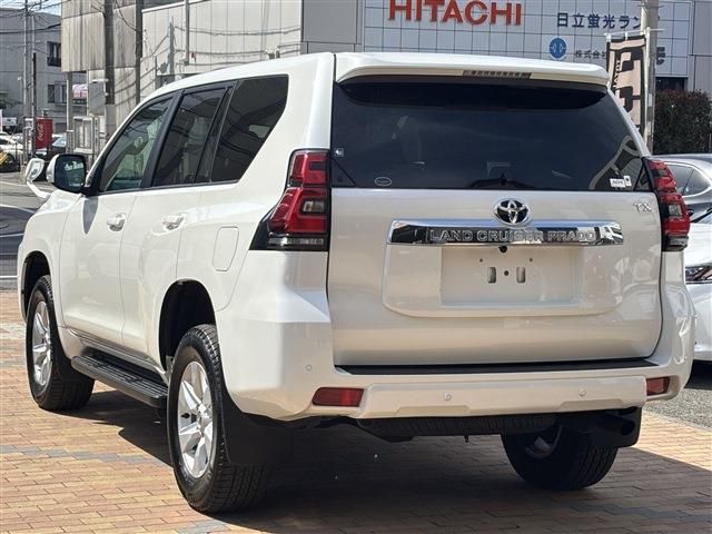 TOYOTA LANDCRUISER PRADO 2023 Image 31