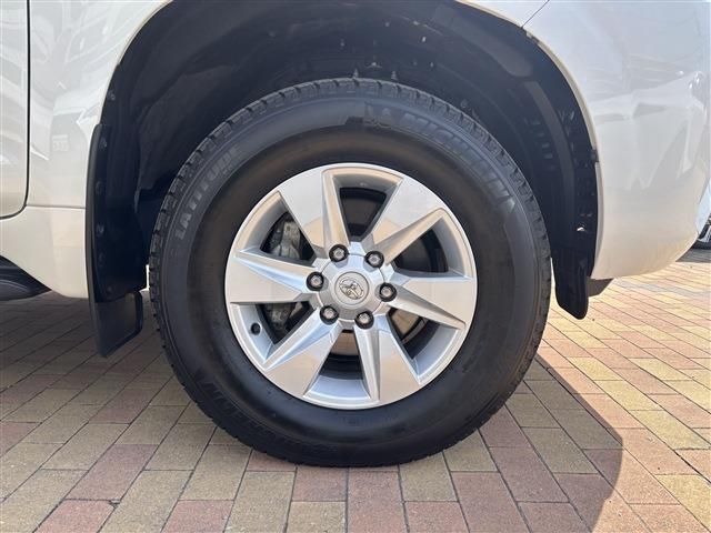 TOYOTA LANDCRUISER PRADO 2023 Image 31