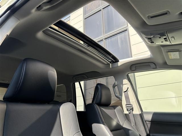 TOYOTA LANDCRUISER PRADO 2023 Image 31