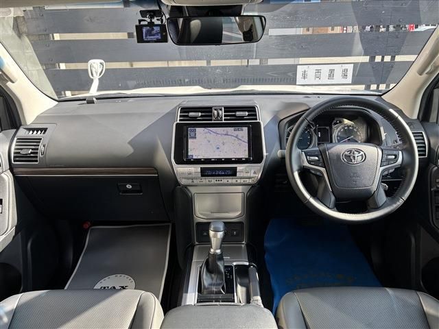 TOYOTA LANDCRUISER PRADO 2023 Image 31