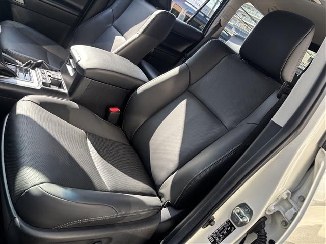 TOYOTA LANDCRUISER PRADO 2023 Image 31