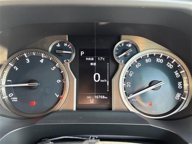 TOYOTA LANDCRUISER PRADO 2023 Image 31