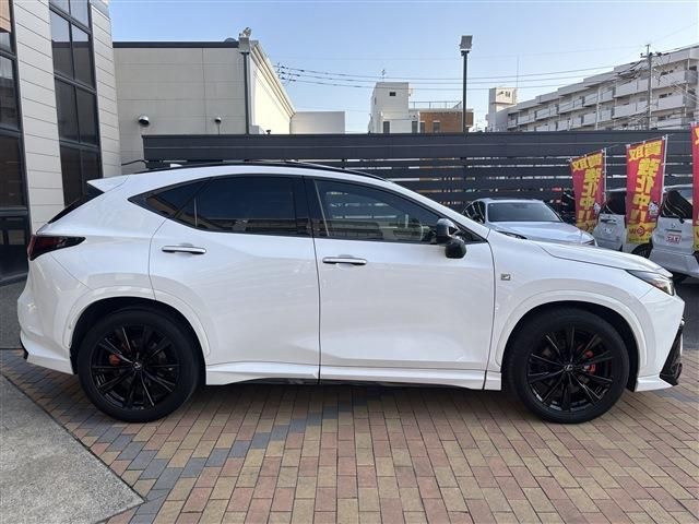 TOYOTA LEXUS NX350H 2023 Image 31