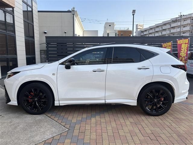 TOYOTA LEXUS NX350H 2023 Image 31