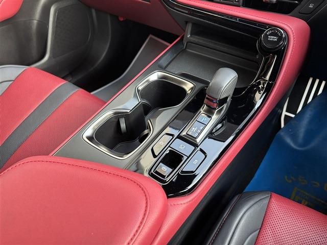 TOYOTA LEXUS NX350H 2023 Image 31