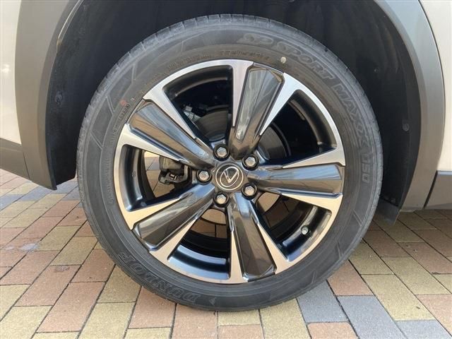 TOYOTA LEXUS UX250H 2023 Image 31