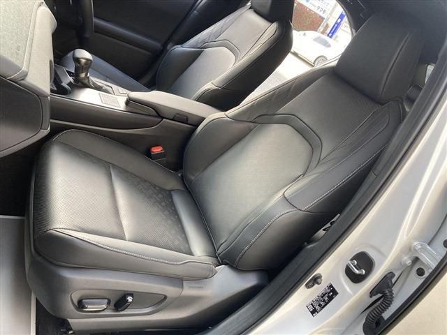 TOYOTA LEXUS UX250H 2023 Image 31