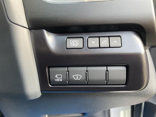 TOYOTA LEXUS UX250H 2023 Image 31