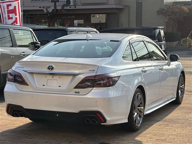 TOYOTA CROWN SEDAN HYBRID 2021 Image 31