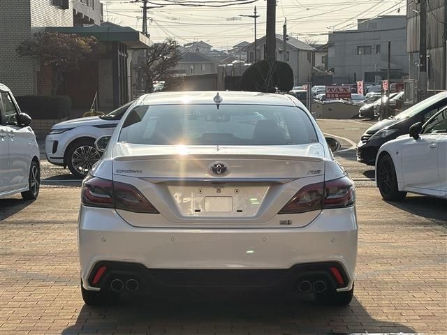 TOYOTA CROWN SEDAN HYBRID 2021 Image 31