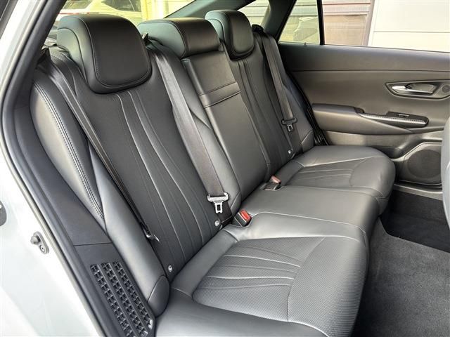 TOYOTA CROWN SEDAN HYBRID 2021 Image 31