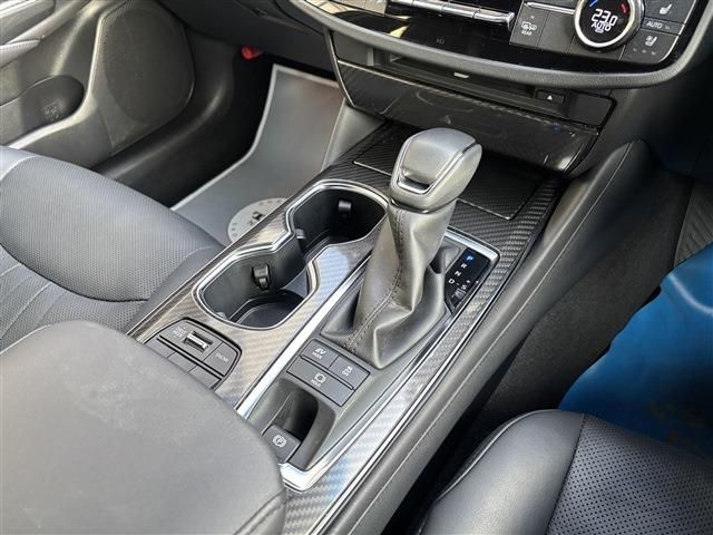 TOYOTA CROWN SEDAN HYBRID 2021 Image 31