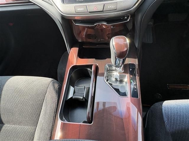 TOYOTA CROWN SEDAN HYBRID 4 2014 Image 31