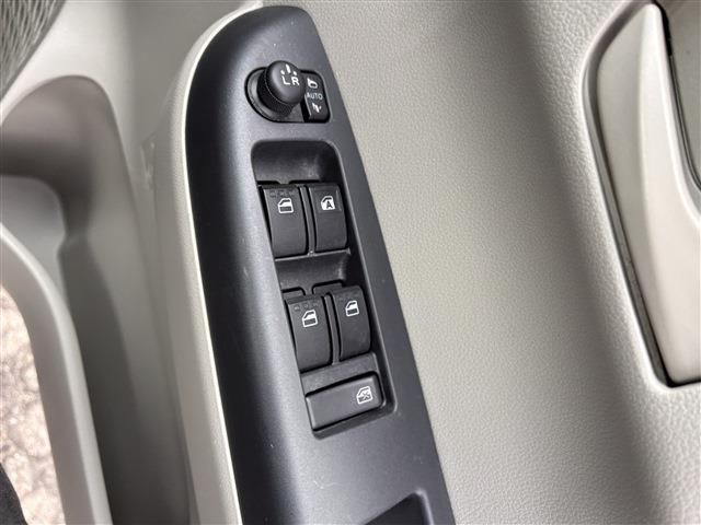 TOYOTA PASSO 4WD 2018 Image 31