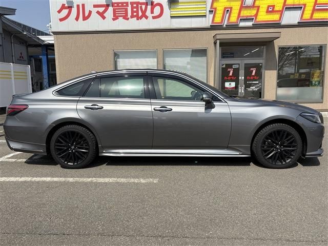 TOYOTA CROWN SEDAN HYBRID 4 2021 Image 31
