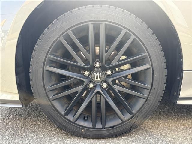 TOYOTA CROWN SEDAN HYBRID 4 2021 Image 31