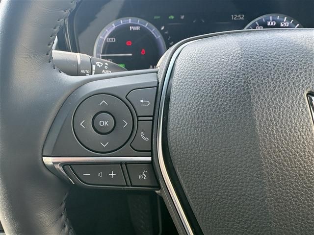 TOYOTA CROWN SEDAN HYBRID 4 2021 Image 31