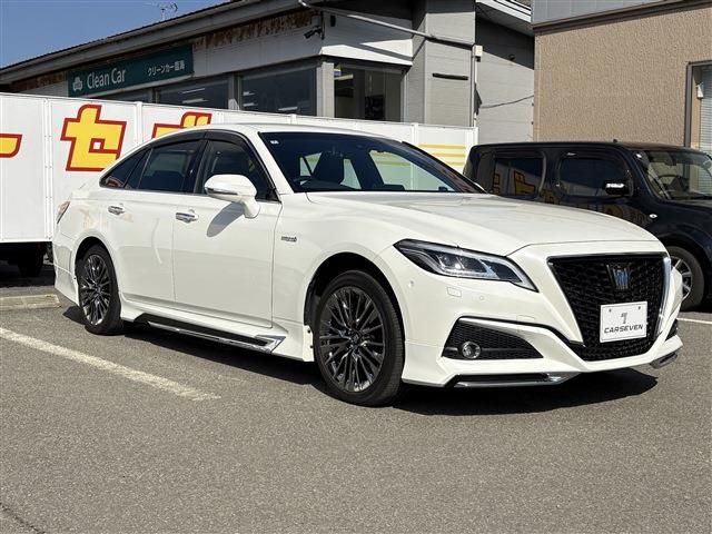 TOYOTA CROWN SEDAN HYBRID 4 2018 Image 31