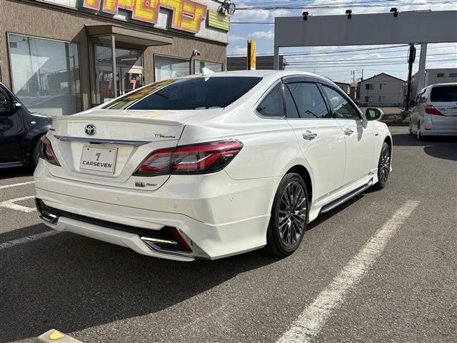TOYOTA CROWN SEDAN HYBRID 4 2018 Image 31