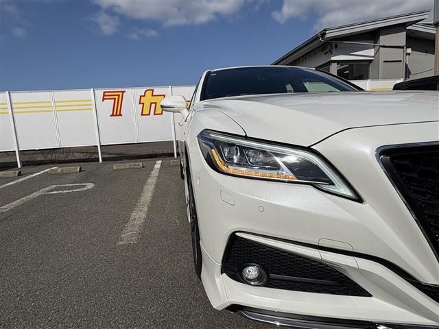 TOYOTA CROWN SEDAN HYBRID 4 2018 Image 31