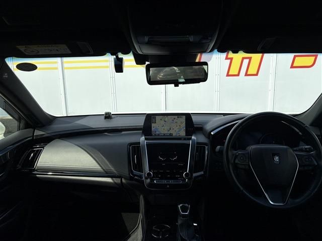 TOYOTA CROWN SEDAN HYBRID 4 2018 Image 31