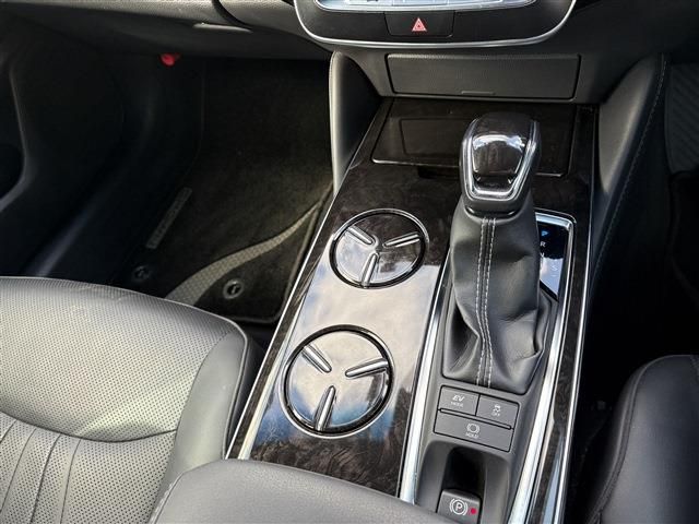 TOYOTA CROWN SEDAN HYBRID 4 2018 Image 31