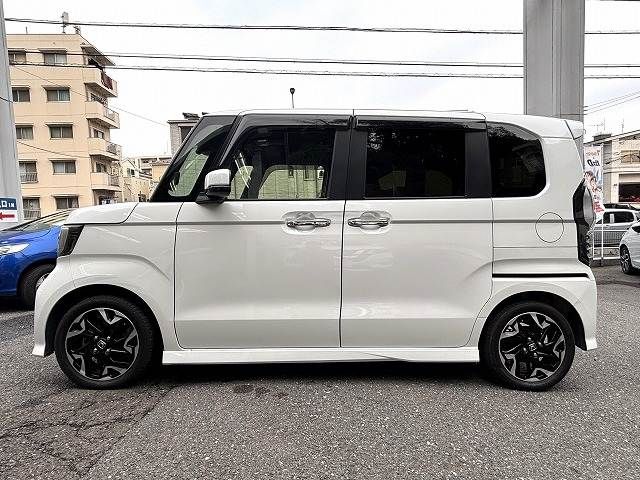 HONDA N BOX CUSTOM 2019 Image 31