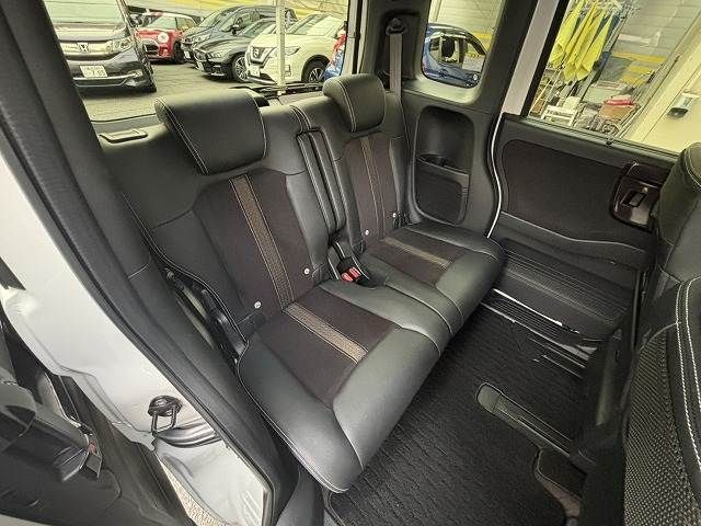 HONDA N BOX CUSTOM 2019 Image 31