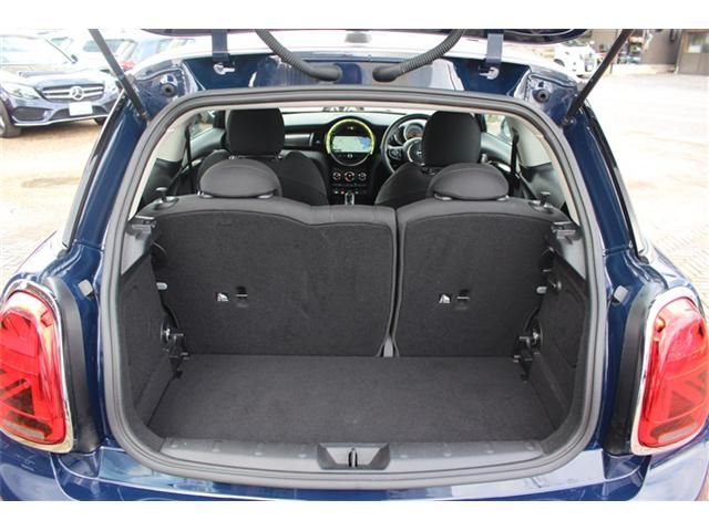 BMW MINI COOPER S 2019 Image 31