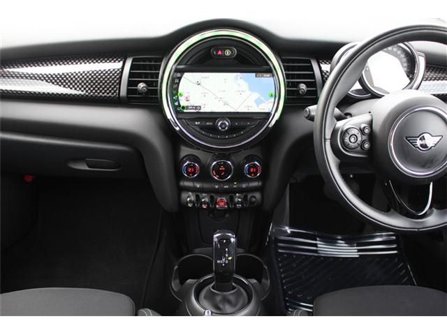 BMW MINI COOPER S 2019 Image 31