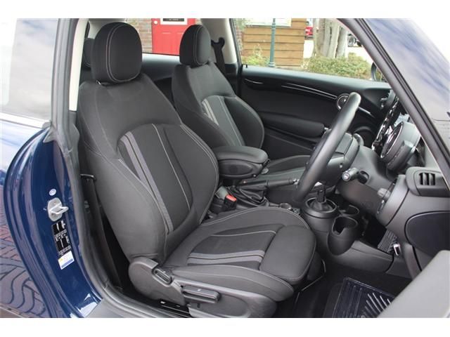 BMW MINI COOPER S 2019 Image 31